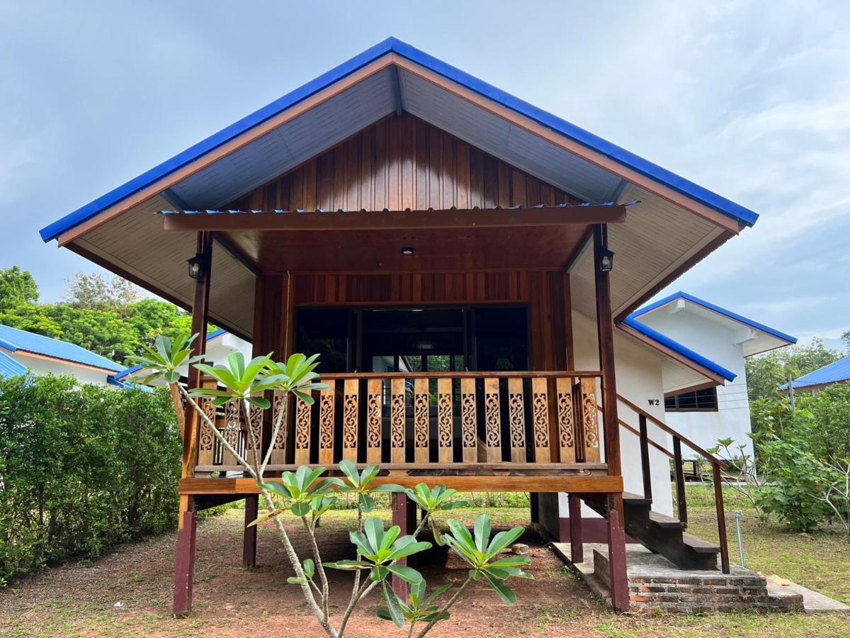 Koh Jum Paradise Resort Екстер'єр фото