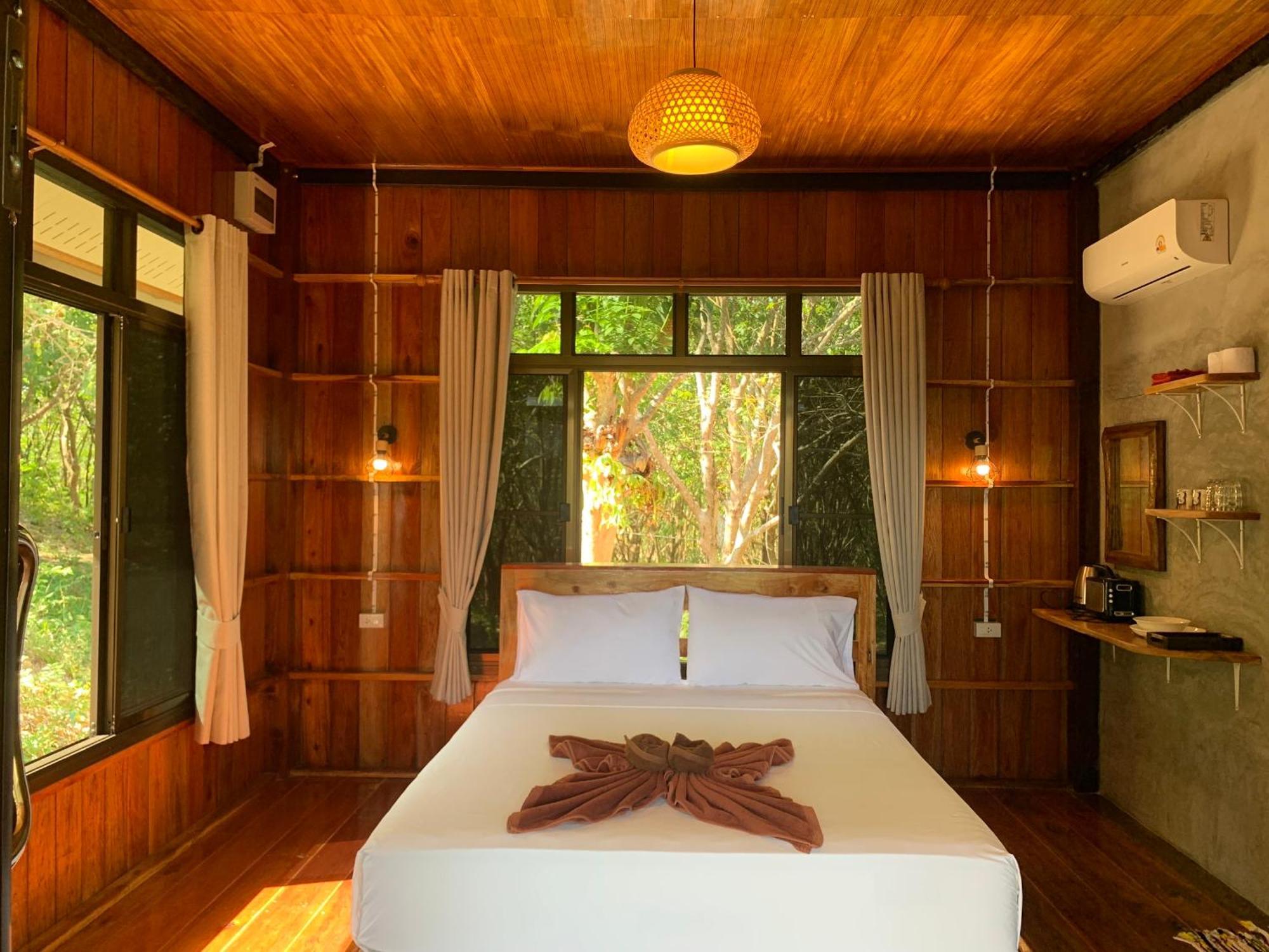 Koh Jum Paradise Resort Екстер'єр фото